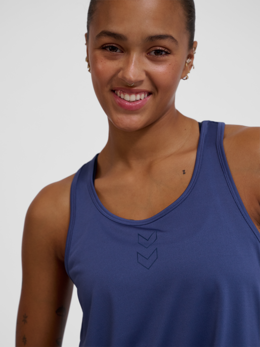 hmlCOURT LIGHT WEIGHT TANKTOP W, BLUE INDIGO, model