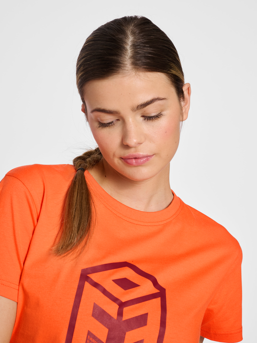 hmlOFFGRID COTTON JERSEY S/S WO, 4125, model