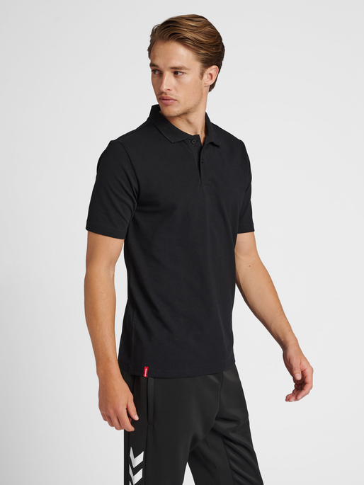 hmlRED STRETCH POLO, BLACK, model