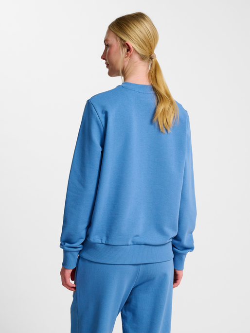 hmlPULSE W SWEAT CREWNECK, RIVERSIDE, model