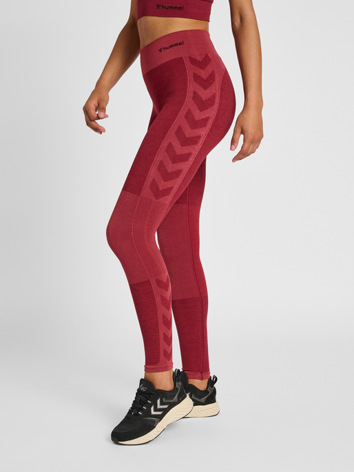 hmlCLEA SEAMLESS MID WAIST TIGHTS, CABERNET/APPLE BUTTER MELANGE, model