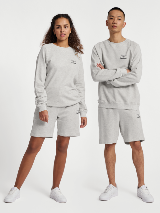 hmlHIVE LUCAS SWEATSHIRT, GREY MELANGE, model