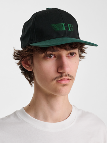 hmlSNAP CAP GAME, BLACK, model