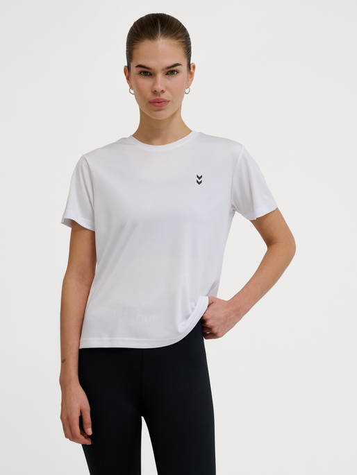 hmlPULSE TRAINING W T-SHIRT S/S, WHITE, model