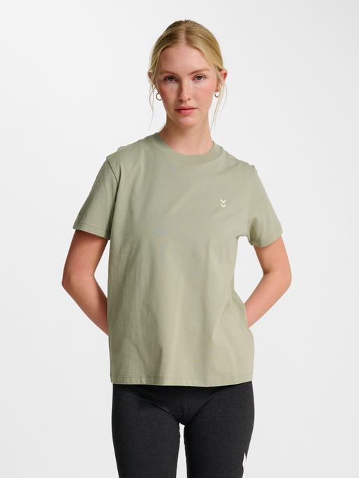 hmlPULSE W T-SHIRT, SEAGRASS, model