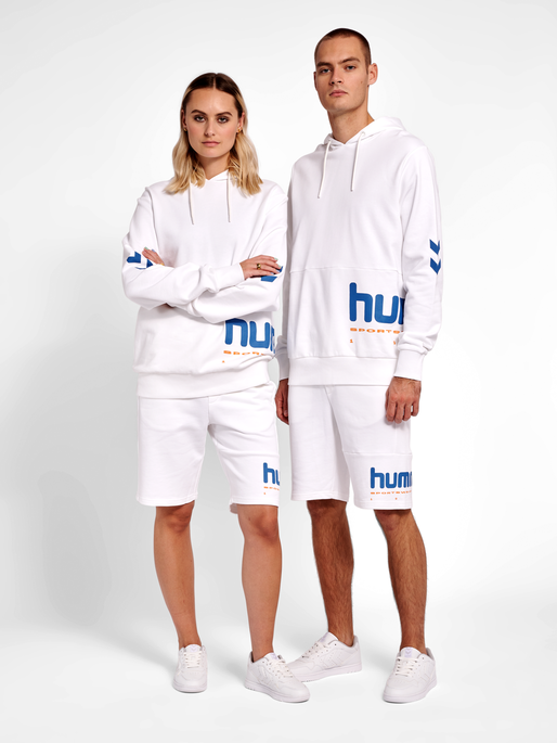 hmlLGC MANFRED HOODIE, 9001, model