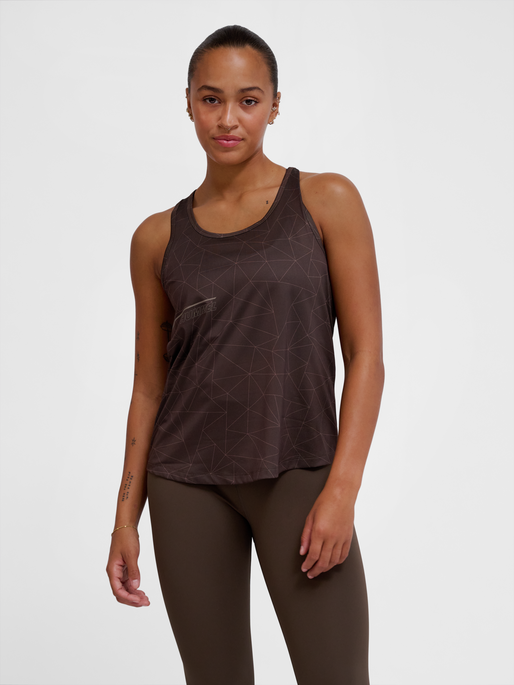hmlCOURT AOP LIGHT WEIGHT TANKTOP W, TURKISH COFFEE, model