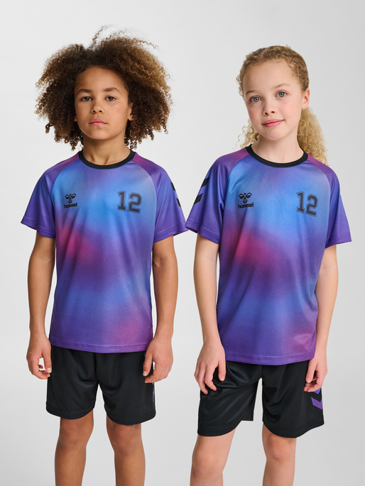 hmlSHIMMER T-SHIRT S/S, CAYENNE, model