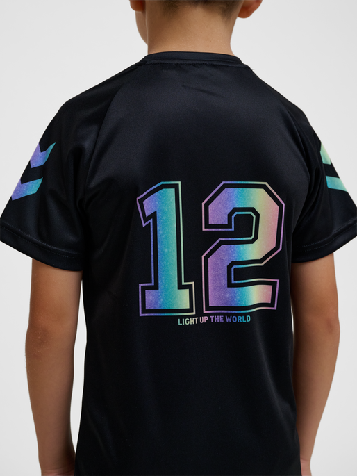 hmlSHIMMER T-SHIRT S/S, BLACK, model