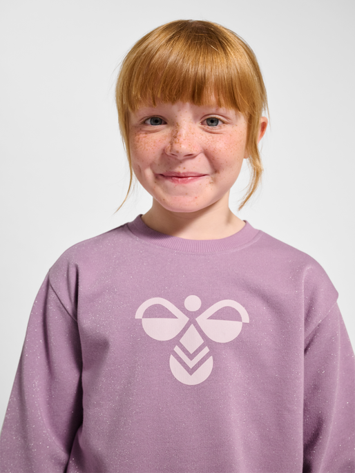 hmlJR MUSSE SWEATSHIRT, LAVENDER MIST, model