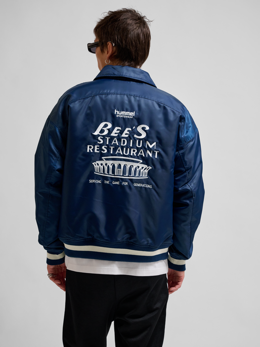hmlLETTERMAN JACKET HSW, DRESS BLUES, model