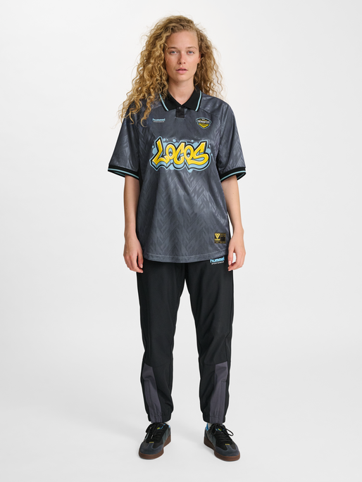 hmlLOOSE SOCCER JERSEY S/S EL PASO, BLACK, model