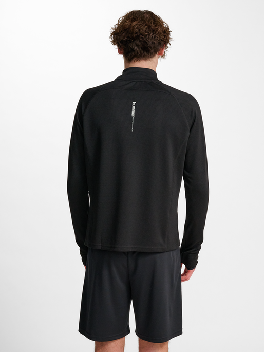 hmlPULSE HALF ZIP MIDLAYER, BLACK, model
