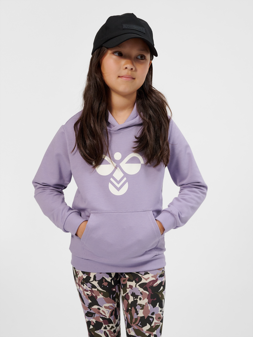 hmlCUATRO HOODIE, LAVENDER GRAY, model