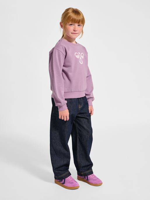 hmlJR MUSSE SWEATSHIRT, LAVENDER MIST, model