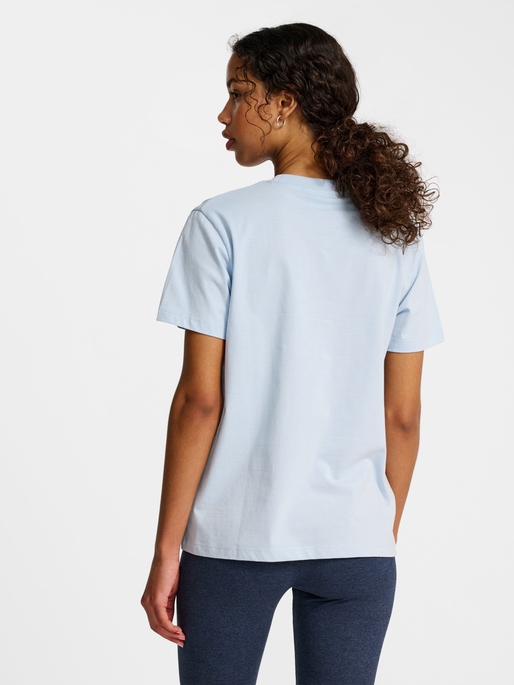 hmlPULSE W T-SHIRT, SKYWAY, model