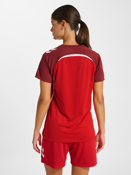 hmlLEAD 2.0 JERSEY S/S WOMAN, TRUE RED/MAROON, model