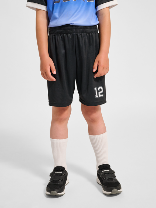 hmlSHIMMER SHORTS, BLACK/WHITE, model