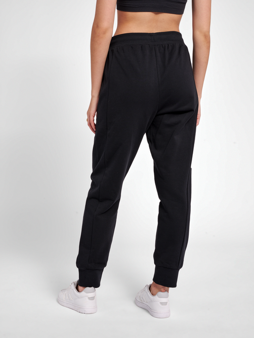 hmlLGC LIAM REGULAR PANTS, 2001, model