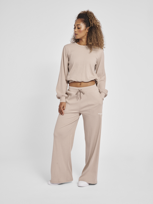 hmlMT FRIEDA LOOSE PANTS, 2124, model