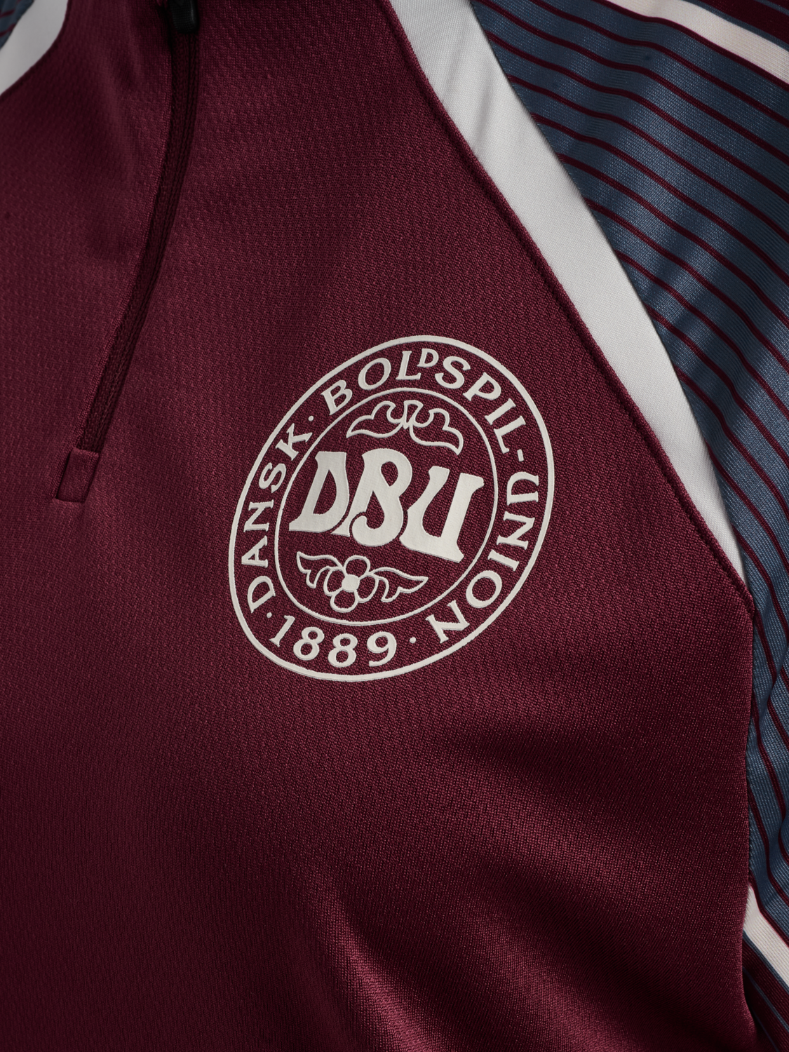 DBU WOMAN 25 PRE GAME HALF ZIP, MULTI COLOUR, packshot